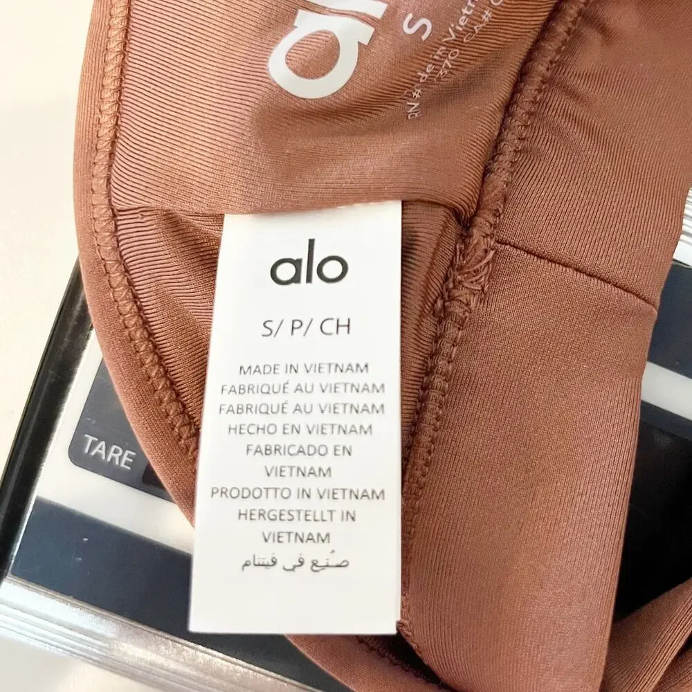 Alo Airlift Intrigue Sports Bra Chestnut Brown Small